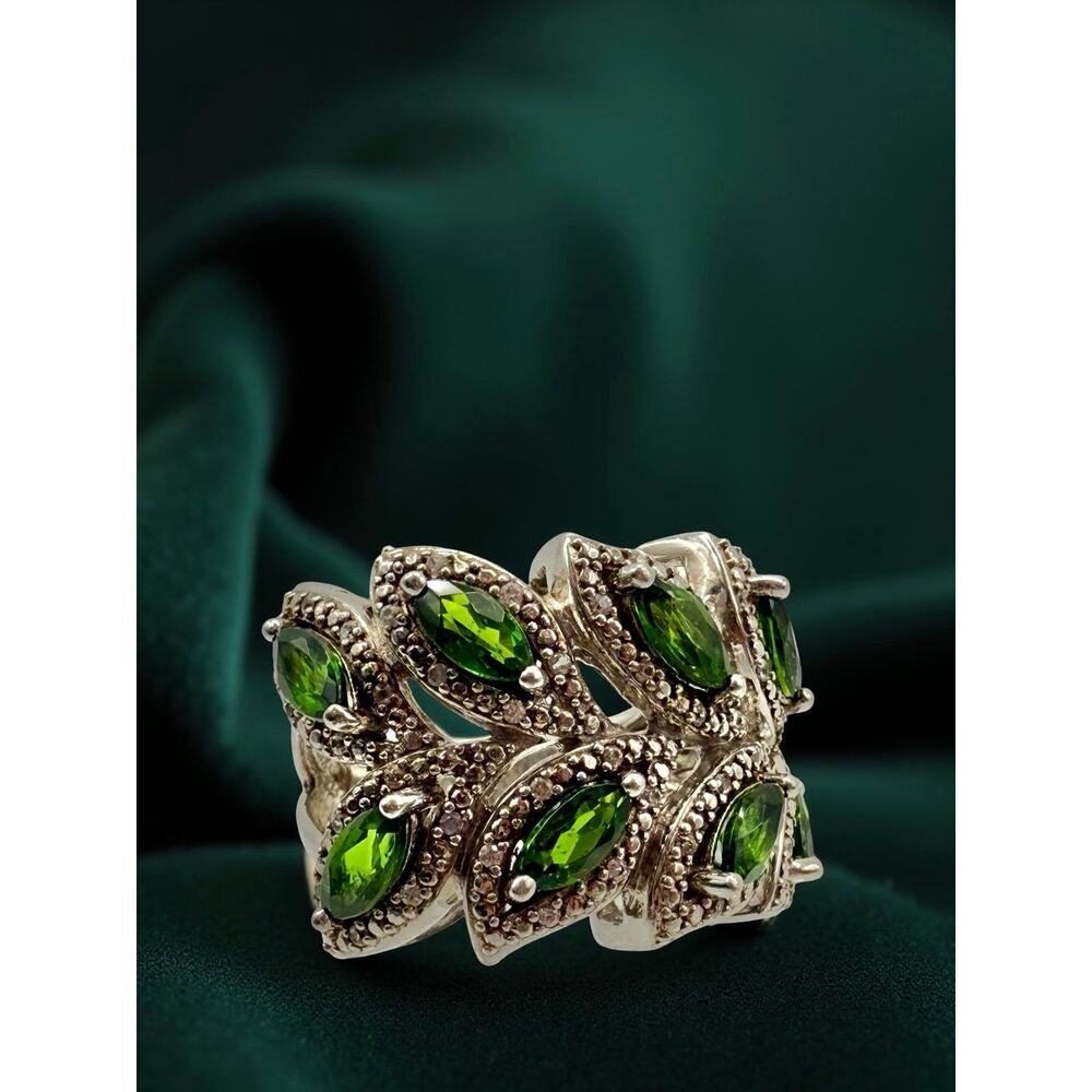 Vintage Thailand 925 Sterling Silver Green Garnet Marquise Ring Sz 6